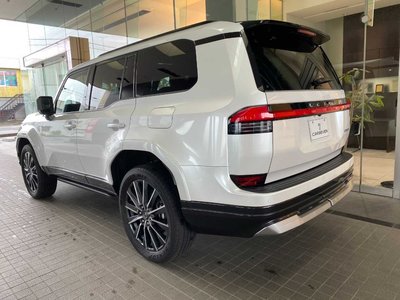 2025 Lexus GX — миниатюра 6