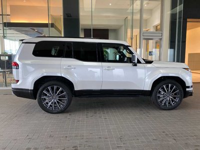 2025 Lexus GX — миниатюра 9