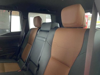 2025 Lexus GX — миниатюра 40