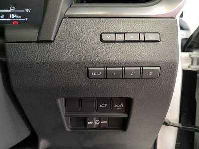 2025 Lexus GX — миниатюра 28