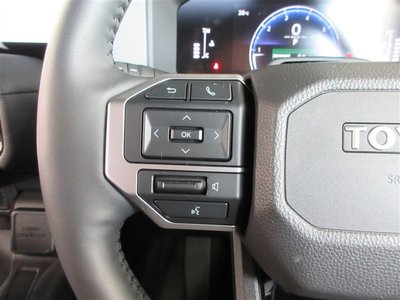 صورة مصغرة 35 لـ 2024 Toyota LAND CRUISER 250