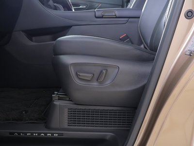 صورة 43 لـ 2024 Toyota ALPHARD