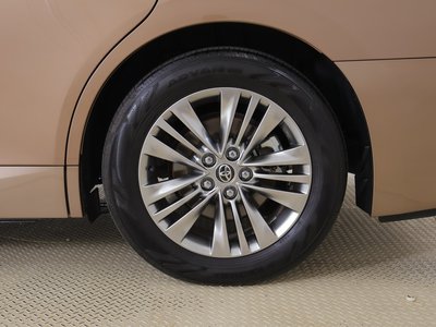 صورة 63 لـ 2024 Toyota ALPHARD