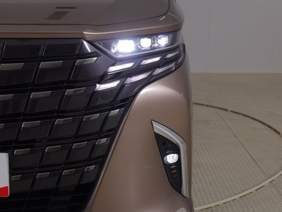 صورة 61 لـ 2024 Toyota ALPHARD