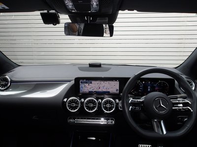 2025 Mercedes-BENZ GLA thumbnail 36