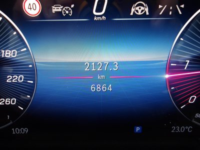 2025 Mercedes-BENZ GLA thumbnail 32