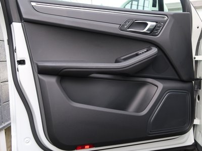 صورة مصغرة 35 لـ 2021 Porsche MACAN