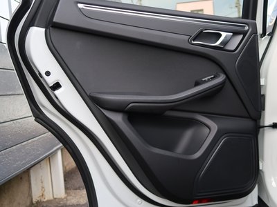 صورة مصغرة 37 لـ 2021 Porsche MACAN