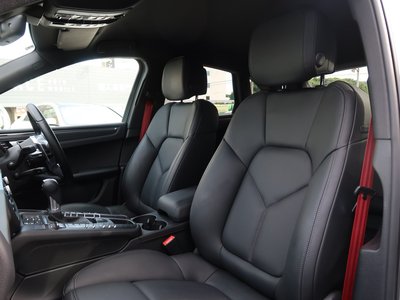 صورة مصغرة 5 لـ 2021 Porsche MACAN