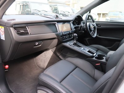 صورة مصغرة 4 لـ 2021 Porsche MACAN