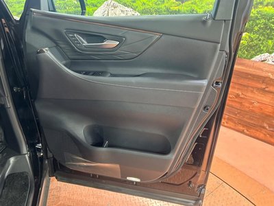 صورة 55 لـ 2025 Toyota VELLFIRE