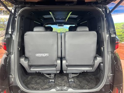 صورة 51 لـ 2025 Toyota VELLFIRE