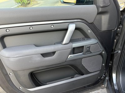 2021 LAND Rover DEFENDER thumbnail 35