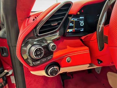 صورة مصغرة 21 لـ 2018 Ferrari 488 SPIDER