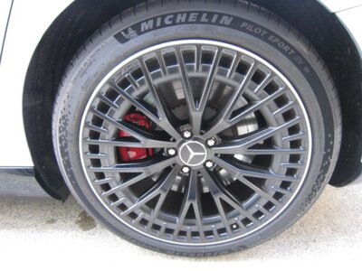 2024 Mercedes-BENZ EQS AMG photo 8