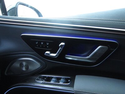 2024 Mercedes-BENZ EQS AMG thumbnail 25