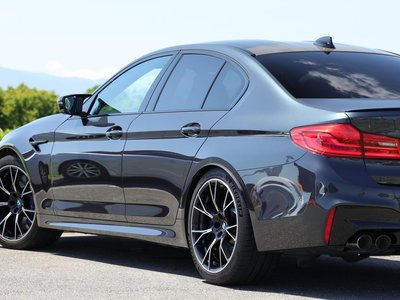 صورة مصغرة 49 لـ 2018 BMW M5