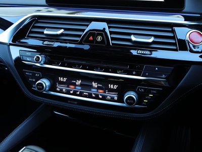 صورة مصغرة 74 لـ 2018 BMW M5