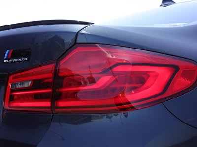 صورة مصغرة 37 لـ 2018 BMW M5