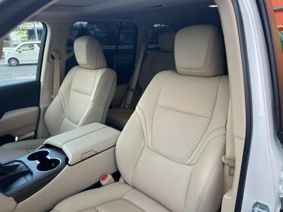 2023 Toyota LAND CRUISER 300 thumbnail 44