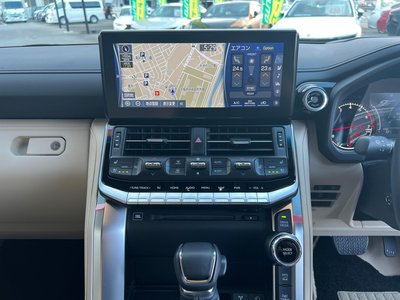 2023 Toyota LAND CRUISER 300 thumbnail 28