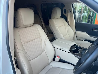 2023 Toyota LAND CRUISER 300 thumbnail 23