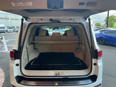 2023 Toyota LAND CRUISER 300 thumbnail 52