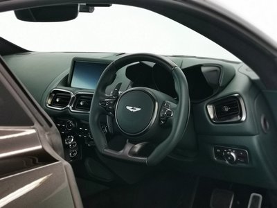 2024 Aston Martin VANTAGE photo 8