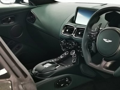 2024 Aston Martin VANTAGE photo 9