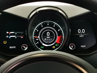2024 Aston Martin VANTAGE photo 11