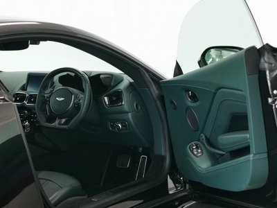 2024 Aston Martin VANTAGE photo 6