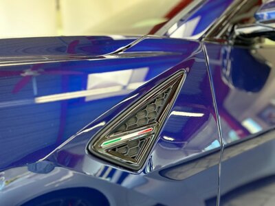 صورة 8 لـ 2019 Lamborghini URUS