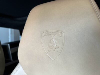 صورة 22 لـ 2019 Lamborghini URUS