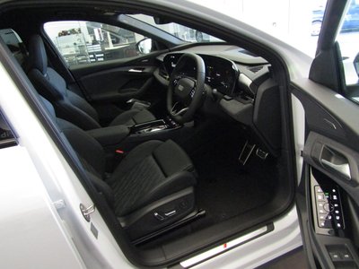 2026 AUDI SQ6 E-TRON — фото 14