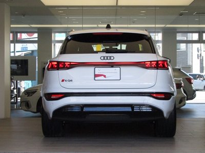 2026 AUDI SQ6 E-TRON — фото 8