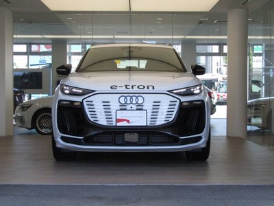 2026 AUDI SQ6 E-TRON — фото 5