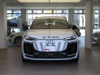 2026 AUDI SQ6 E-TRON — фото 29