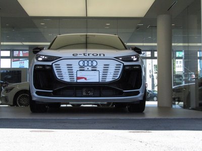 2026 AUDI SQ6 E-TRON — фото 27