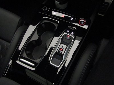 2026 AUDI SQ6 E-TRON — фото 18