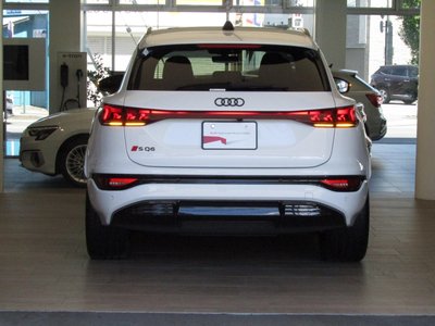2026 AUDI SQ6 E-TRON — фото 36
