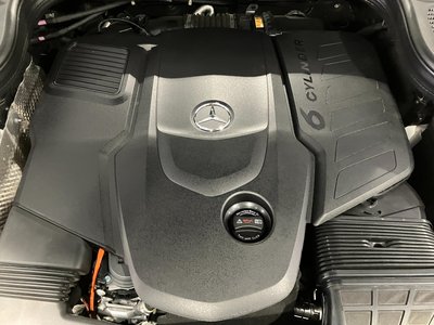 2024 Mercedes-BENZ GLS thumbnail 32