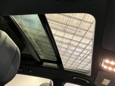 2024 Mercedes-BENZ GLS thumbnail 42