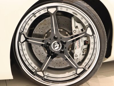 2015 Ferrari 488 GTB 照片 12