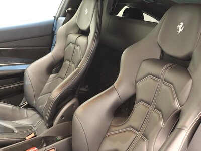 2015 Ferrari 488 GTB 照片 15