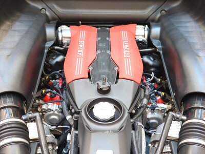 2015 Ferrari 488 GTB 照片 18