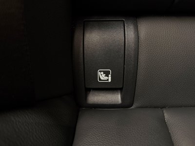 2024 BMW 3 SERIES TOURING photo 12