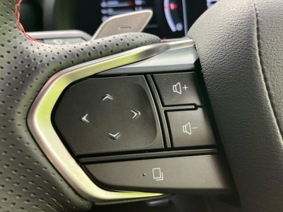 2025 Lexus LBX thumbnail 41