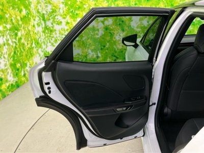 2025 Lexus LBX thumbnail 24