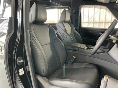 2024 Toyota ALPHARD — фото 7