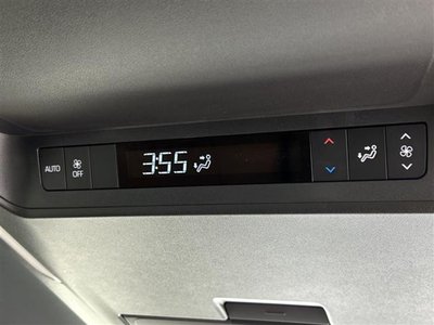 صورة 32 لـ 2025 Toyota ALPHARD